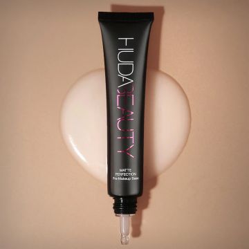 Huda Beauty Matte Perfection Pre-makeup Primer, For Oily-Combination Skin, With Satin-Matte Finish, Melt-Proof Makeup with no Shine - 30ml
