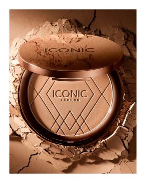 Iconic Ultimate Bronzing Powder, Buttery Texture, Matte Finish | Shade: Light Bronze (Fair to Light Skin Tones) - 17g